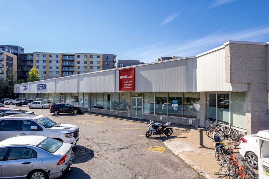 4300-4800 Rue De La Savane, Montréal, QC à louer - Photo du bâtiment - Image 2 de 4