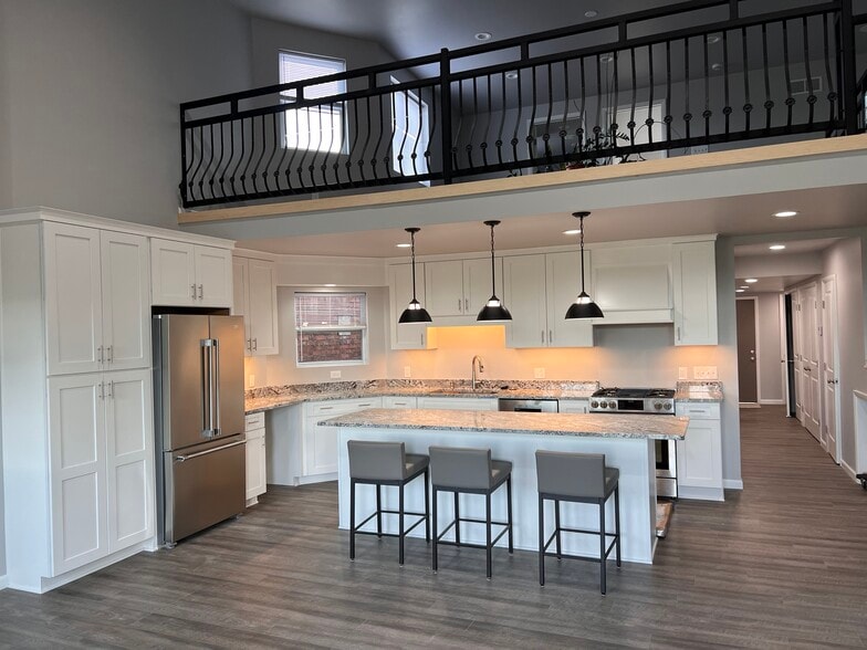 510 E 8th Ave, Homestead, PA à vendre - Photo du bâtiment - Image 2 de 17