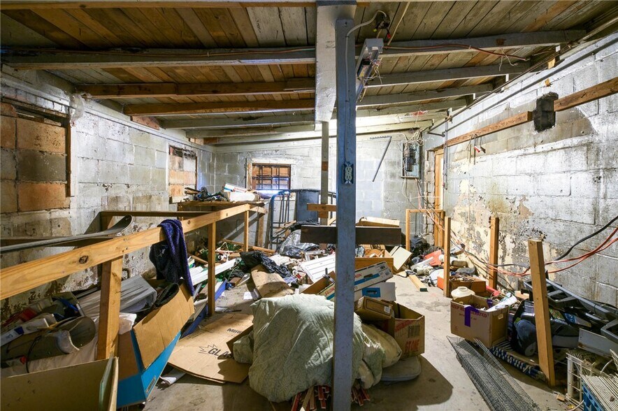 810 Sportin Life Ln, Westminster, SC à vendre - Photo du bâtiment - Image 2 de 26