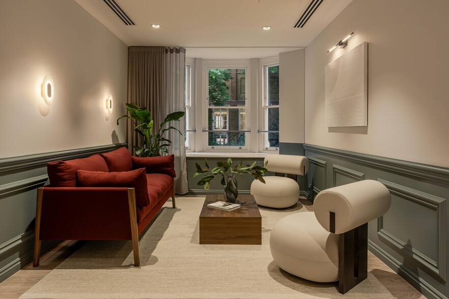 92 Jermyn St, London for lease - Building Photo - Image 1 of 27