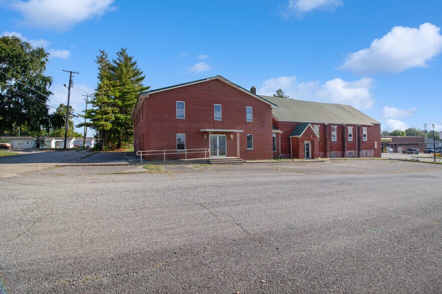 220 S Main St, Brownstown, IN à vendre - Plan d’étage - Image 1 de 14