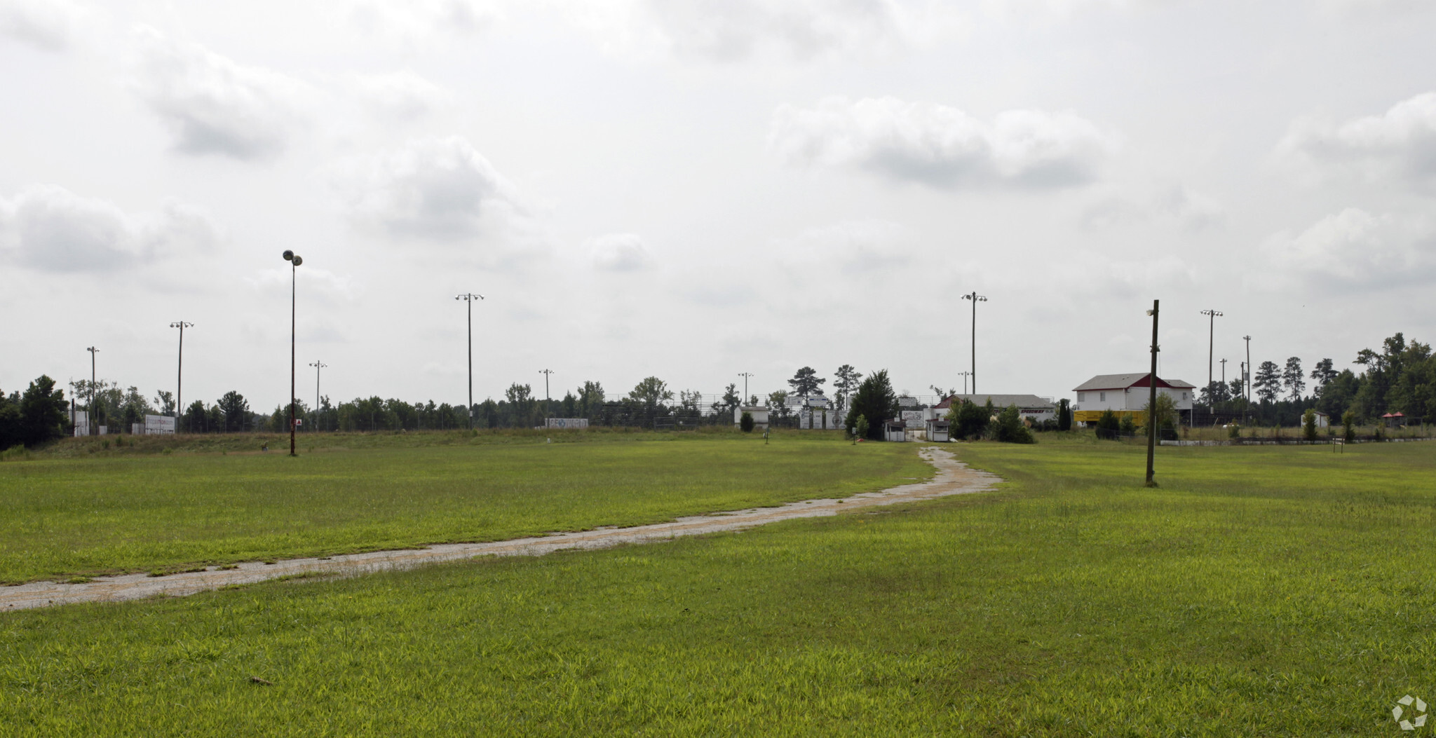 16388 Southampton Pky, Capron, VA for sale Primary Photo- Image 1 of 1