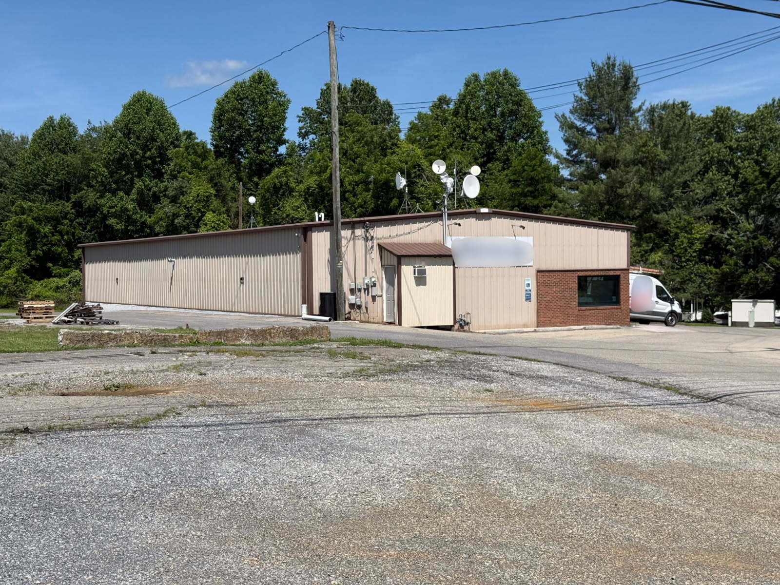Industrial Zoned Property, Christiansburg, VA à vendre Photo du bâtiment- Image 1 de 4