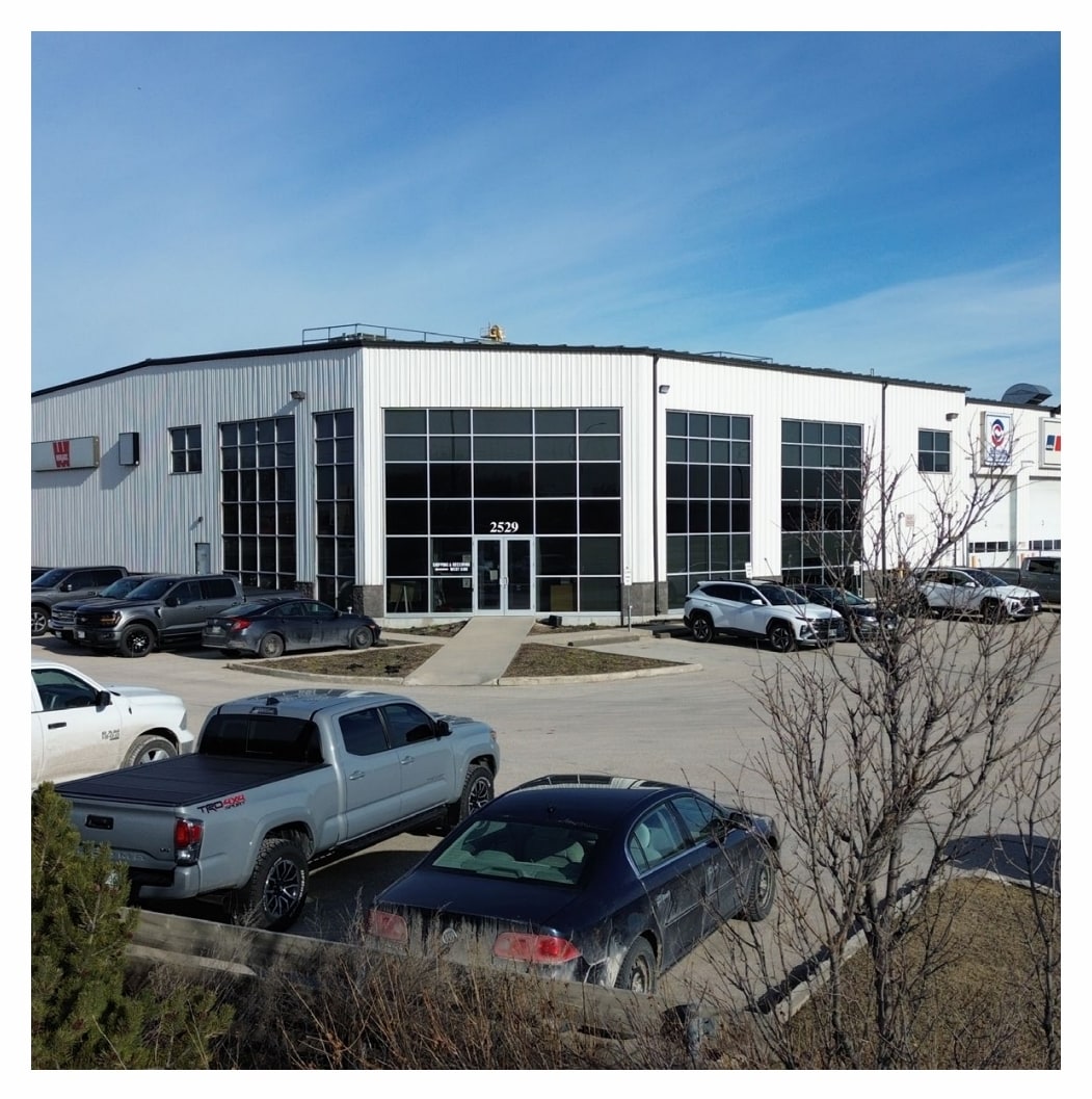 2529 Inkster Blvd, Winnipeg, MB for lease Building Photo- Image 1 of 19