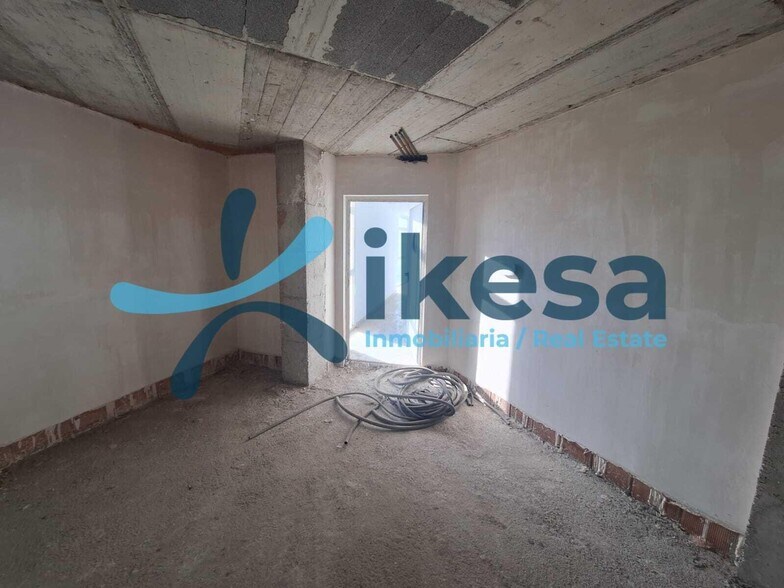 Retail in Vícar for sale - Interior Photo - Image 1 of 17