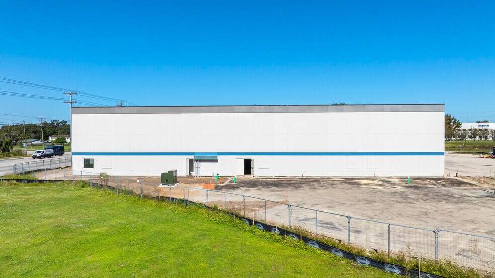 1530 Kendrick Ln, Lakeland, FL à vendre - Photo du bâtiment - Image 3 de 6