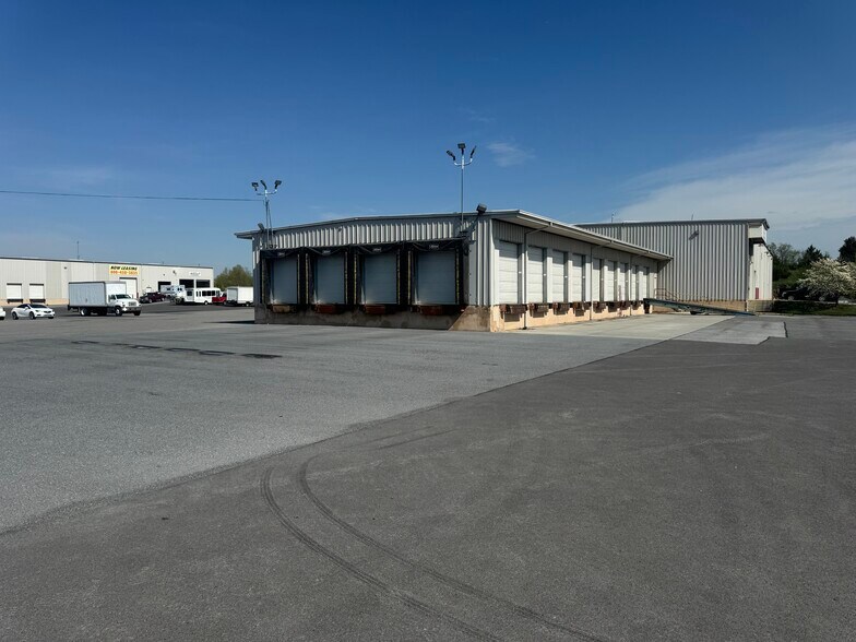 16125 Business Pky, Hagerstown, MD à louer - Photo du bâtiment - Image 3 de 24