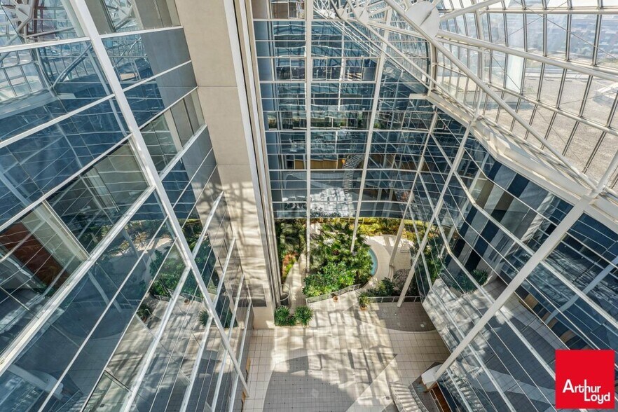 35 Boulevard Du Port, Cergy à louer - Photo du bâtiment - Image 3 de 13