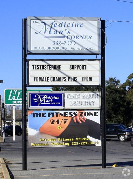 311 Smith Ave, Thomasville, GA for lease - Building Photo - Image 3 of 3