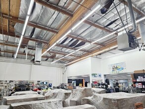 32203 Castaic Rd, Castaic, CA à louer Photo intérieure- Image 2 de 11