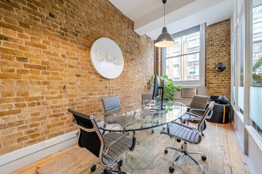 17 Willow St, Londres à vendre - Photo du bâtiment - Image 2 de 37