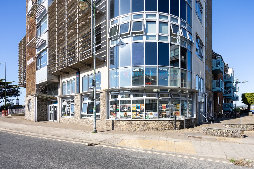 Little High St, Shoreham By Sea for lease - Building Photo - Image 3 of 3
