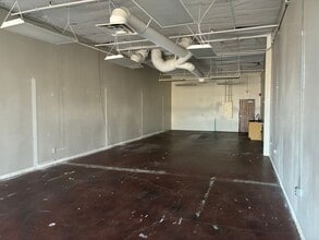 34862 Monte Vista Dr, Wildomar, CA for lease Interior Photo- Image 2 of 3