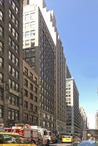 Plus de détails pour 148 W 37th St, New York, NY - Bureau, Vente au détail à louer