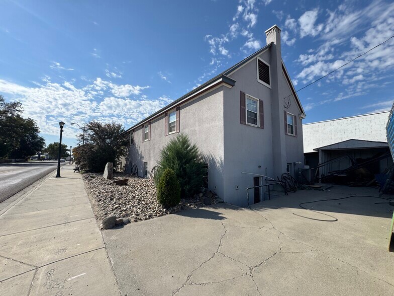 119 N 2nd St, Parma, ID à vendre - Photo du bâtiment - Image 2 de 5