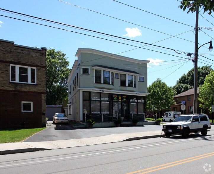871-873 Atlantic Ave, Rochester, NY à louer - Photo du bâtiment - Image 2 de 11