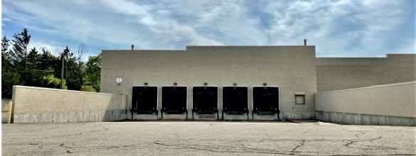 12100 Inkster Rd, Redford, MI for lease - Building Photo - Image 3 of 6