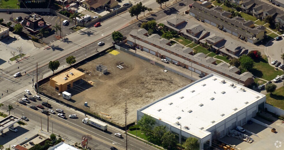 673 E Sepulveda Blvd, Carson, CA à vendre - Photo du bâtiment - Image 2 de 2