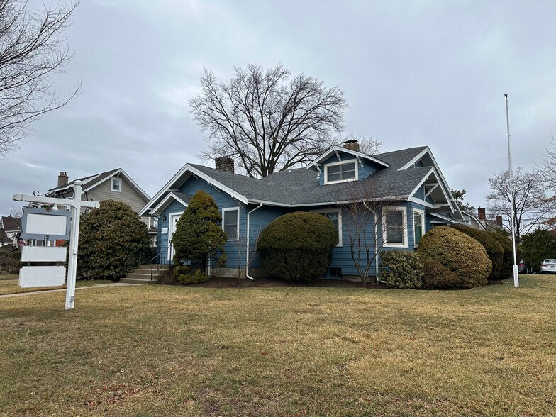 189 Kinderkamack Rd, Westwood, NJ à louer - Photo du bâtiment - Image 2 de 7