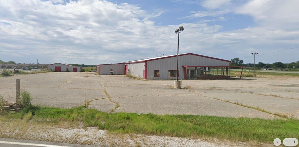 1675 IN-163, Clinton, IN à louer - Photo principale - Image 1 de 4