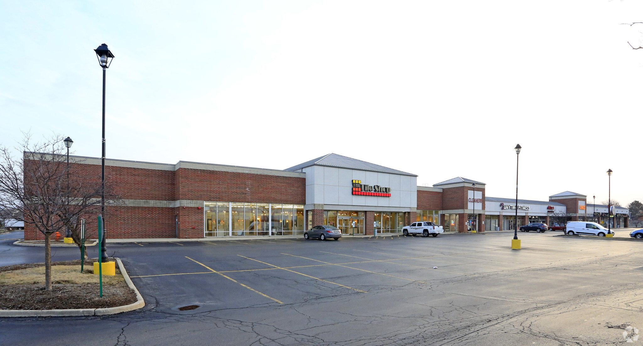 1267-1279 Rickert Dr, Naperville, IL for lease Primary Photo- Image 1 of 4