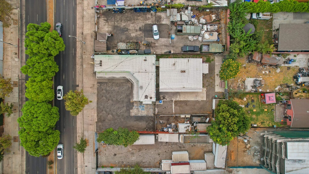 222 E Manchester Ave, Los Angeles, CA for sale - Building Photo - Image 3 of 9