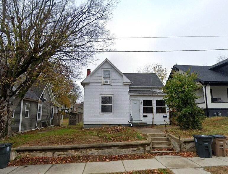 132 S Benton St, Cape Girardeau, MO à vendre - Photo principale - Image 1 de 1