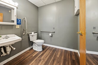 660-670 Newfield St, Middletown, CT for lease Interior Photo- Image 2 of 16