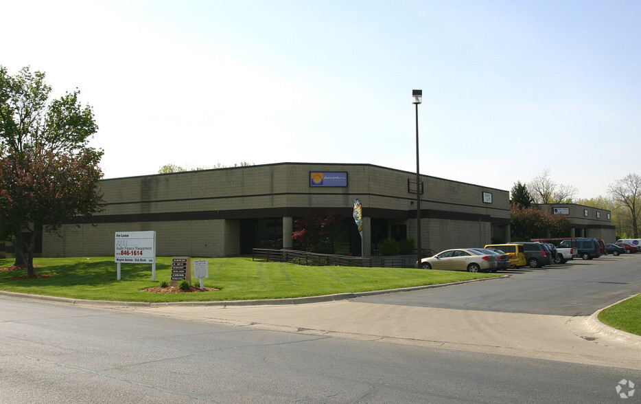 3681-3699 Corporate Dr, Columbus, OH à louer - Photo du b timent - Image 3 de 10