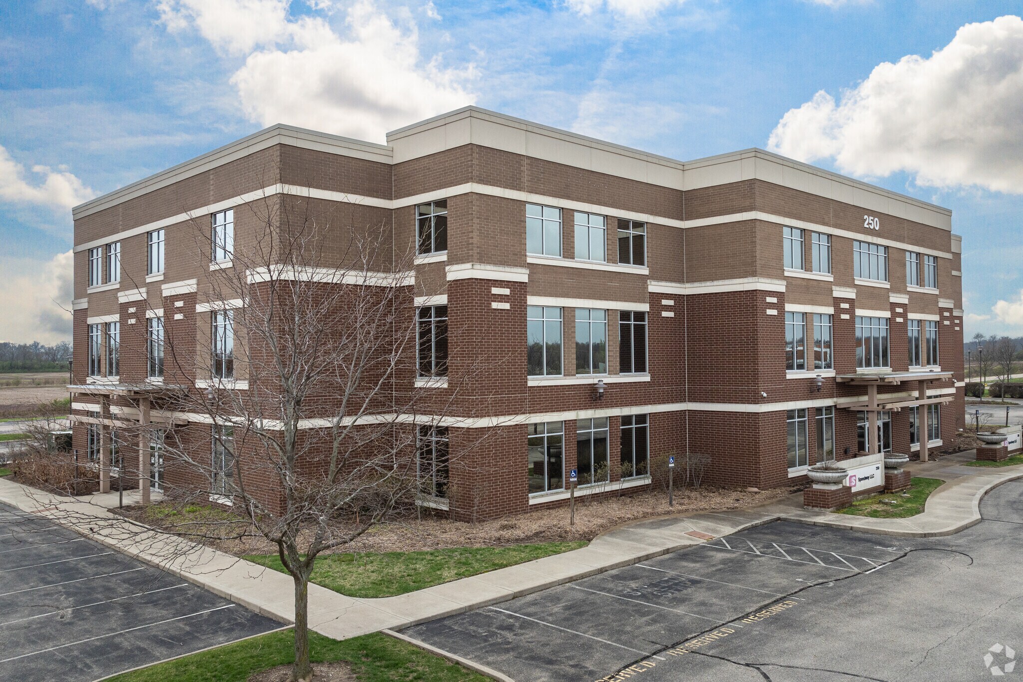 250 Veronia Dr, Springfield, OH à vendre Photo du bâtiment- Image 1 de 6