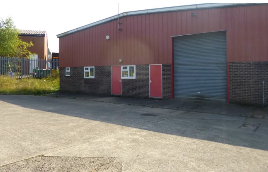 27-35 Foxes Bridge Rd, Cinderford for lease - Building Photo - Image 1 of 2