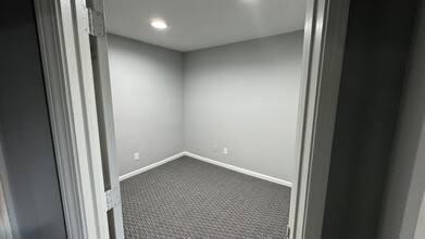 5703 S East St, Indianapolis, IN for lease Interior Photo- Image 2 of 7