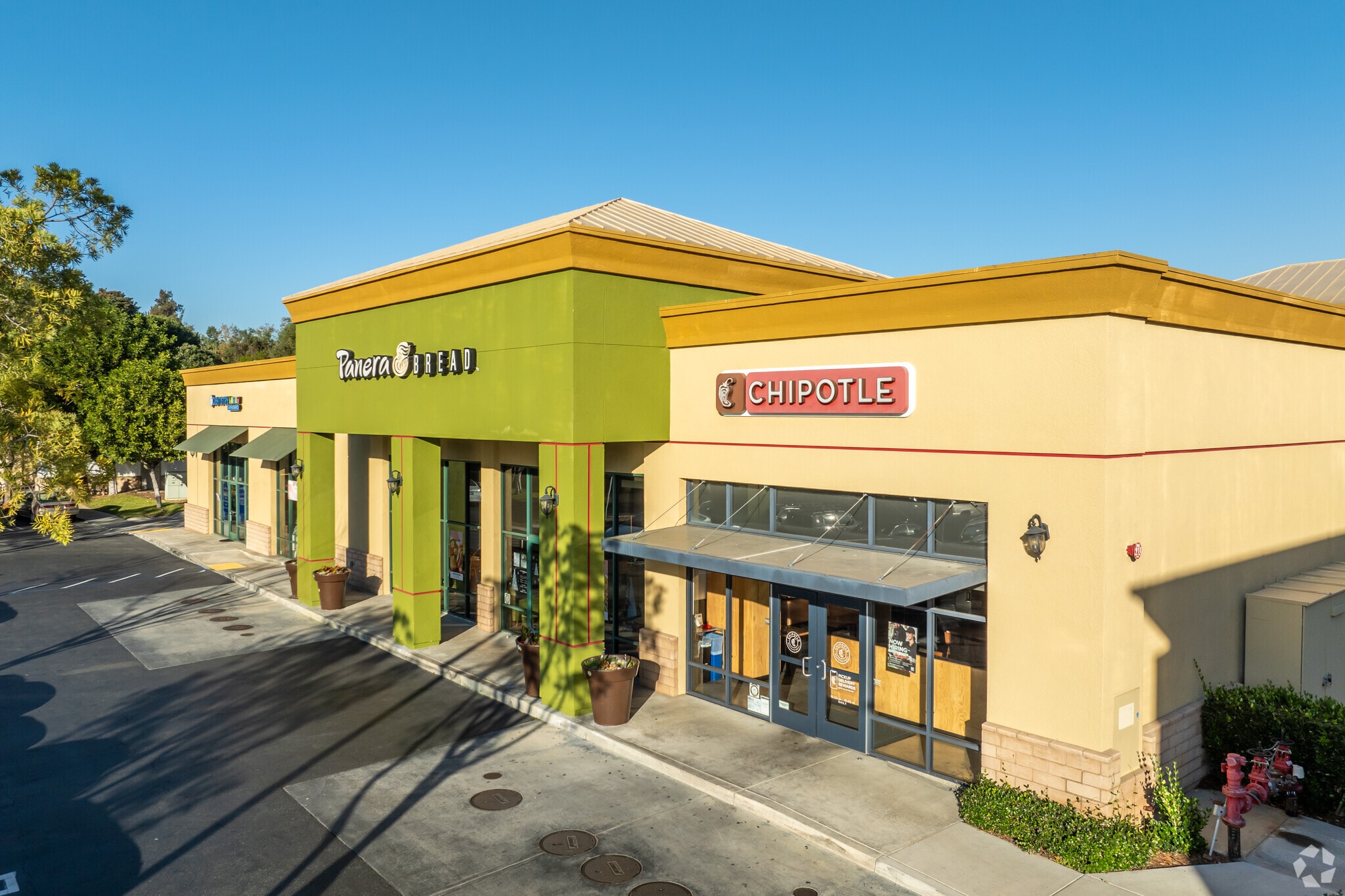 25523-25525 Marguerite Pky, Mission Viejo, CA for sale Primary Photo- Image 1 of 1