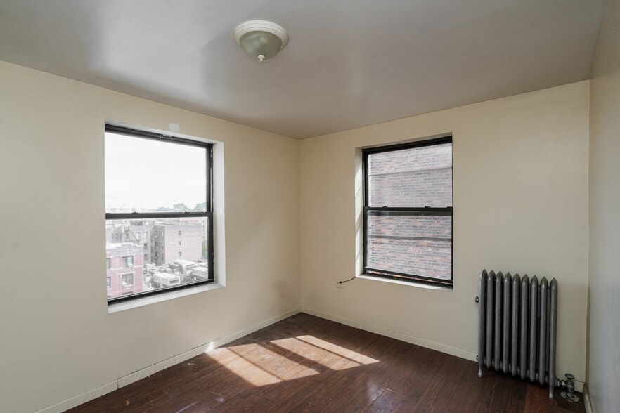 1692 Grand Concourse, Bronx, NY for sale - Building Photo - Image 3 of 6