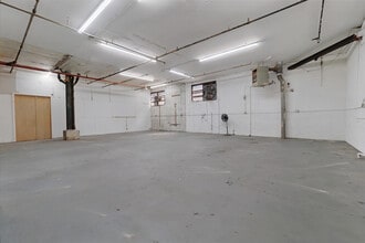 4533 37th St, Long Island City, NY for lease Building Photo- Image 1 of 8