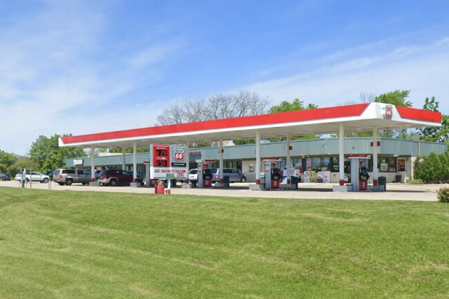 Plus de détails pour 8020 Durand Ave, Sturtevant, WI - Commerce de détail à vendre