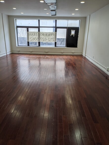 289 Seventh Ave, New York, NY for lease - Interior Photo - Image 2 of 4