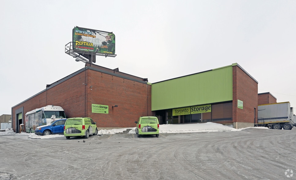 114 Norfinch Dr, Toronto, ON for sale - Building Photo - Image 2 of 5