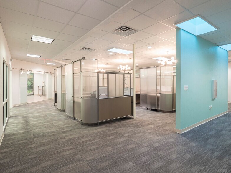 7020 Nw 11th Pl, Gainesville, FL à vendre - Photo intérieure - Image 2 de 20