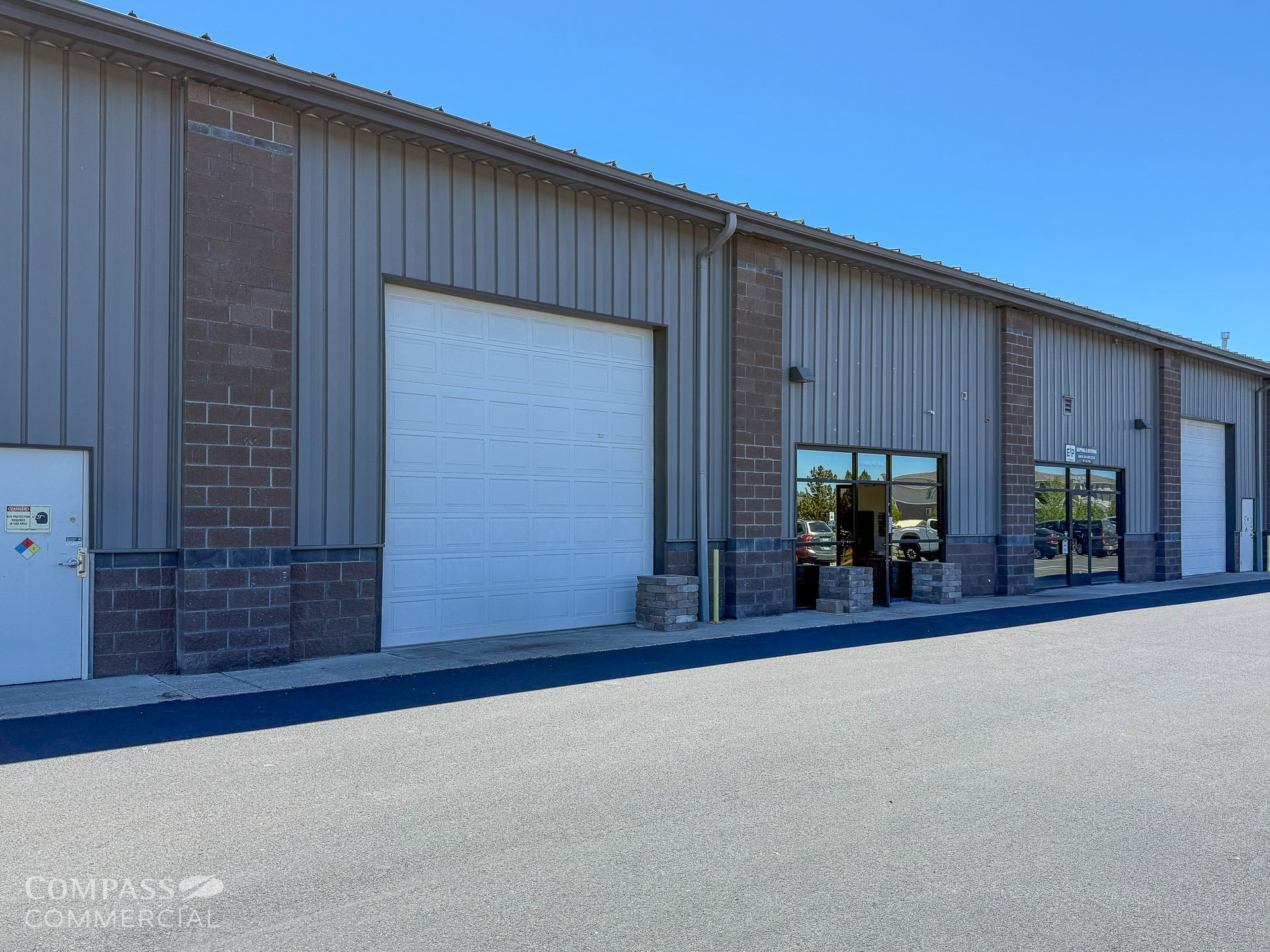 63085 NE 18th St, Bend, OR for lease Interior Photo- Image 1 of 14