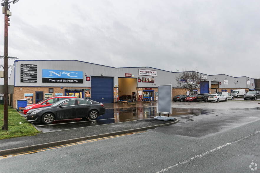 Whitehall Rd, Leeds for lease - Building Photo - Image 2 of 2