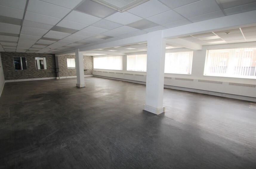 17-21 Shenley Rd, Borehamwood for lease - Interior Photo - Image 2 of 6