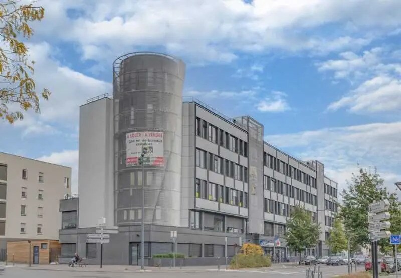 1-3 Avenue Salvador Allende, Vaulx-en-Velin à vendre - Photo du bâtiment - Image 3 de 12