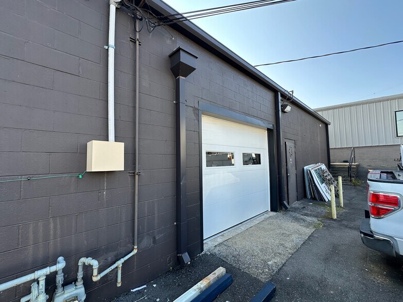 919-921 8th Ave S, Nashville, TN à louer - Photo du bâtiment - Image 2 de 4