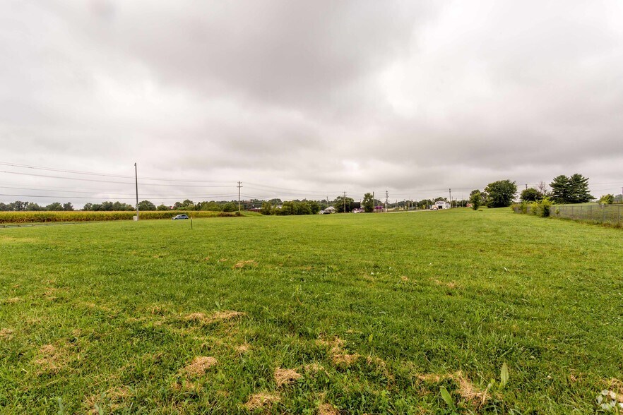 14800 Fort Campbell Blvd, Oak Grove, KY for sale - Primary Photo - Image 1 of 4