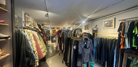 178 1st Ave, New York, NY for lease Interior Photo- Image 1 of 2