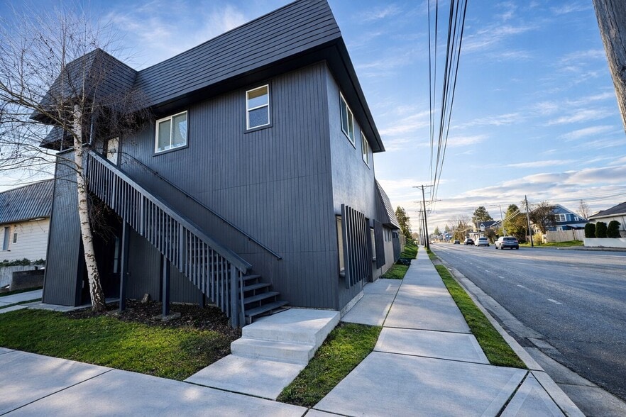 2102 S 12th St, Tacoma, WA for sale - Building Photo - Image 2 of 19