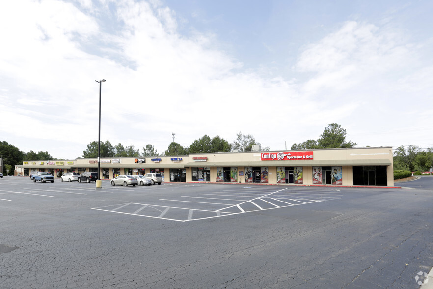 1241 Indian Trail Rd, Norcross, GA for lease - Primary Photo - Image 1 of 4