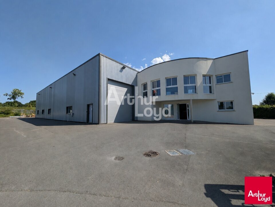 Flex in La Mézière for lease Building Photo- Image 1 of 11