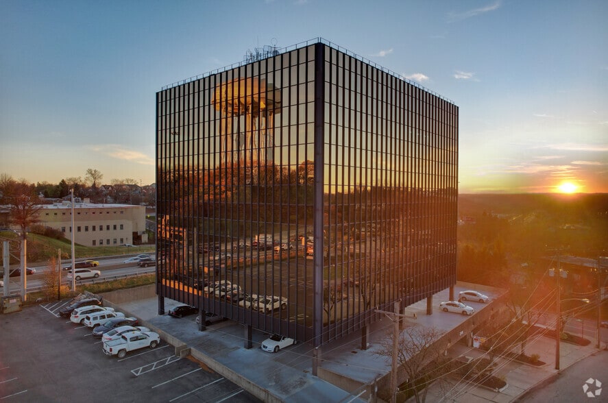 200 Fleet St, Pittsburgh, PA for sale - Building Photo - Image 3 of 11